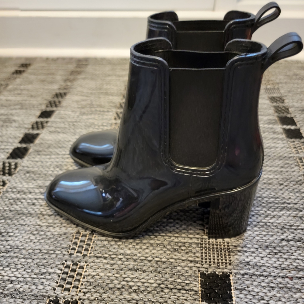 Glossy Black Heeled Ankle Boots